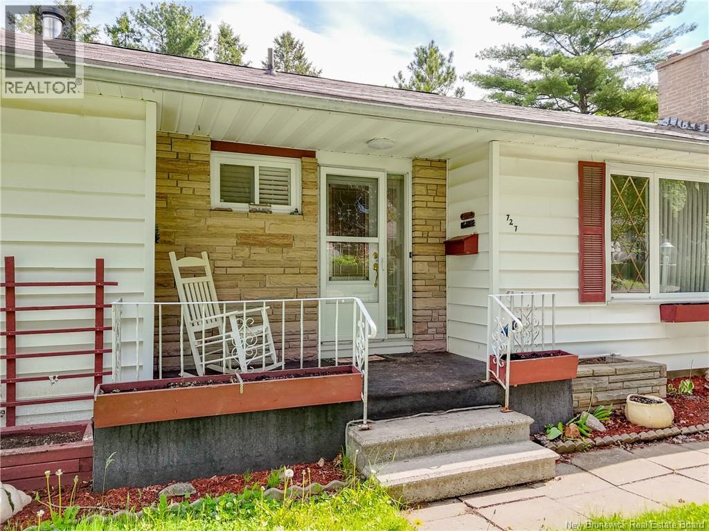 727 Gregg Court, Fredericton, New Brunswick  E3B 4H5 - Photo 44 - NB140450