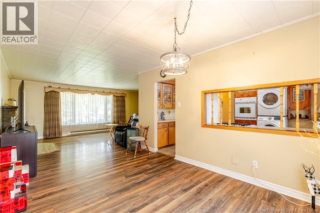 727 Gregg Court, Fredericton, New Brunswick  E3B 4H5 - Photo 5 - NB140450