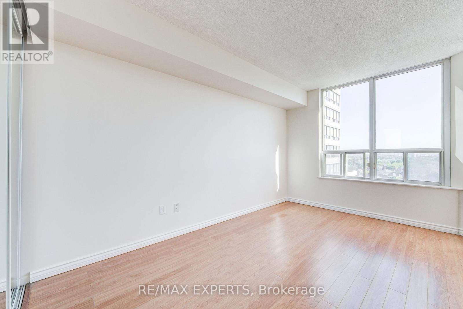 1102 - 11 Townsgate Drive, Vaughan, Ontario  L4J 8G4 - Photo 14 - N13185252