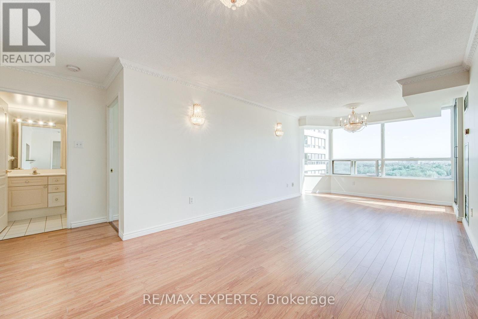 1102 - 11 Townsgate Drive, Vaughan, Ontario  L4J 8G4 - Photo 18 - N13185252