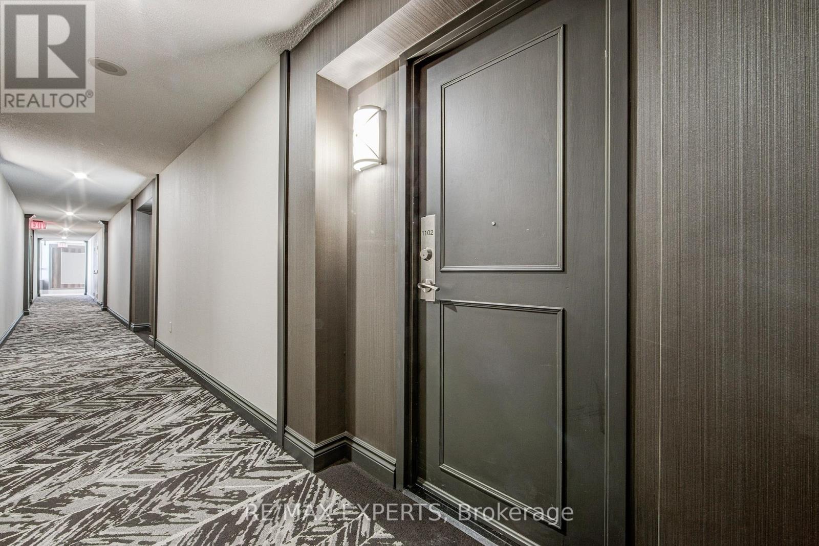 1102 - 11 Townsgate Drive, Vaughan, Ontario  L4J 8G4 - Photo 4 - N13185252