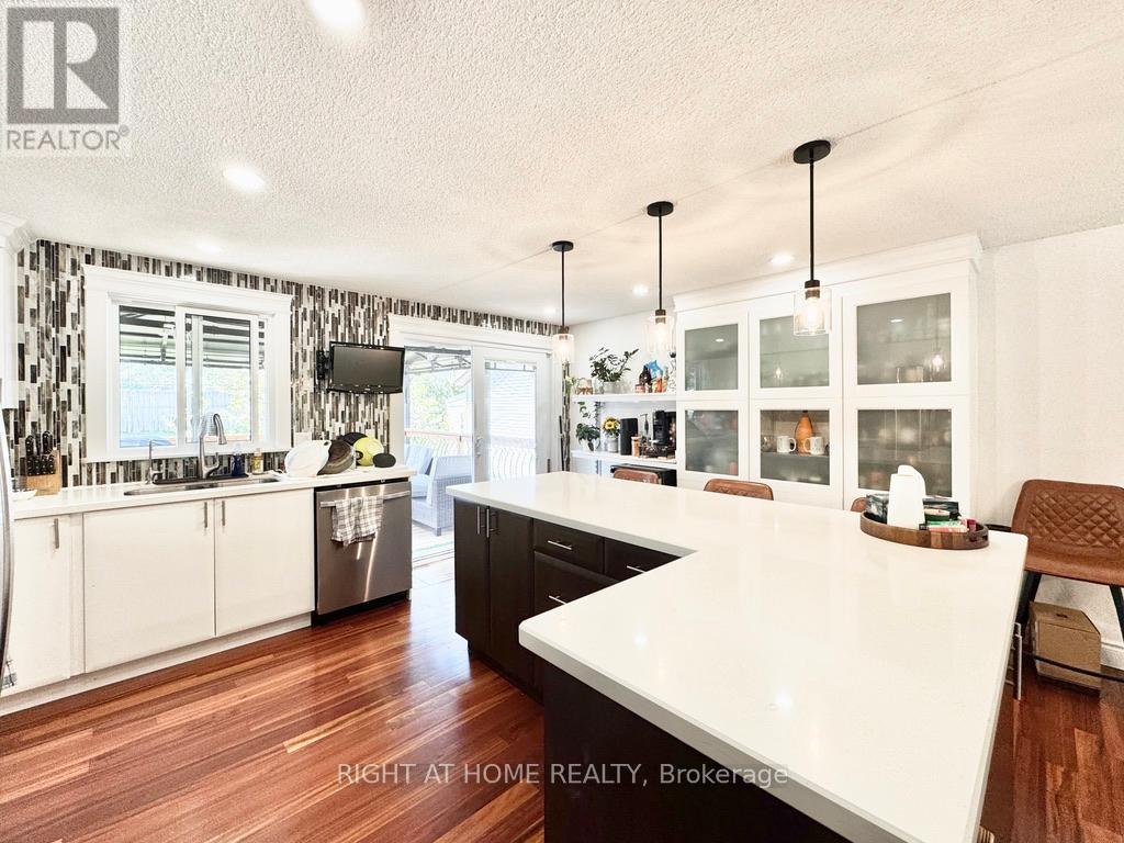 27 Doris Drive, Barrie, Ontario  L4N 5W2 - Photo 4 - S13184432
