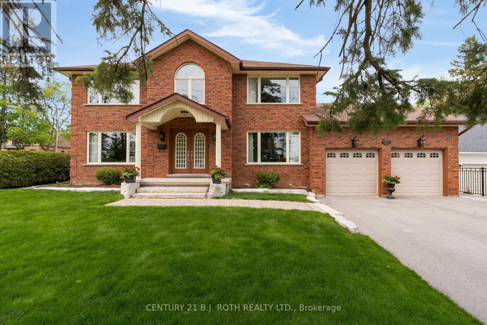 360 CODRINGTON STREET, Barrie, Ontario
