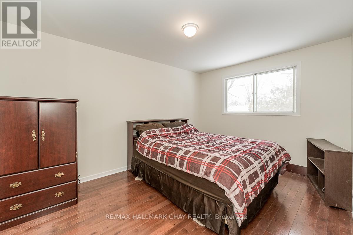 44 Belcourt Avenue, Barrie, Ontario  L4M 4E4 - Photo 17 - S13185828