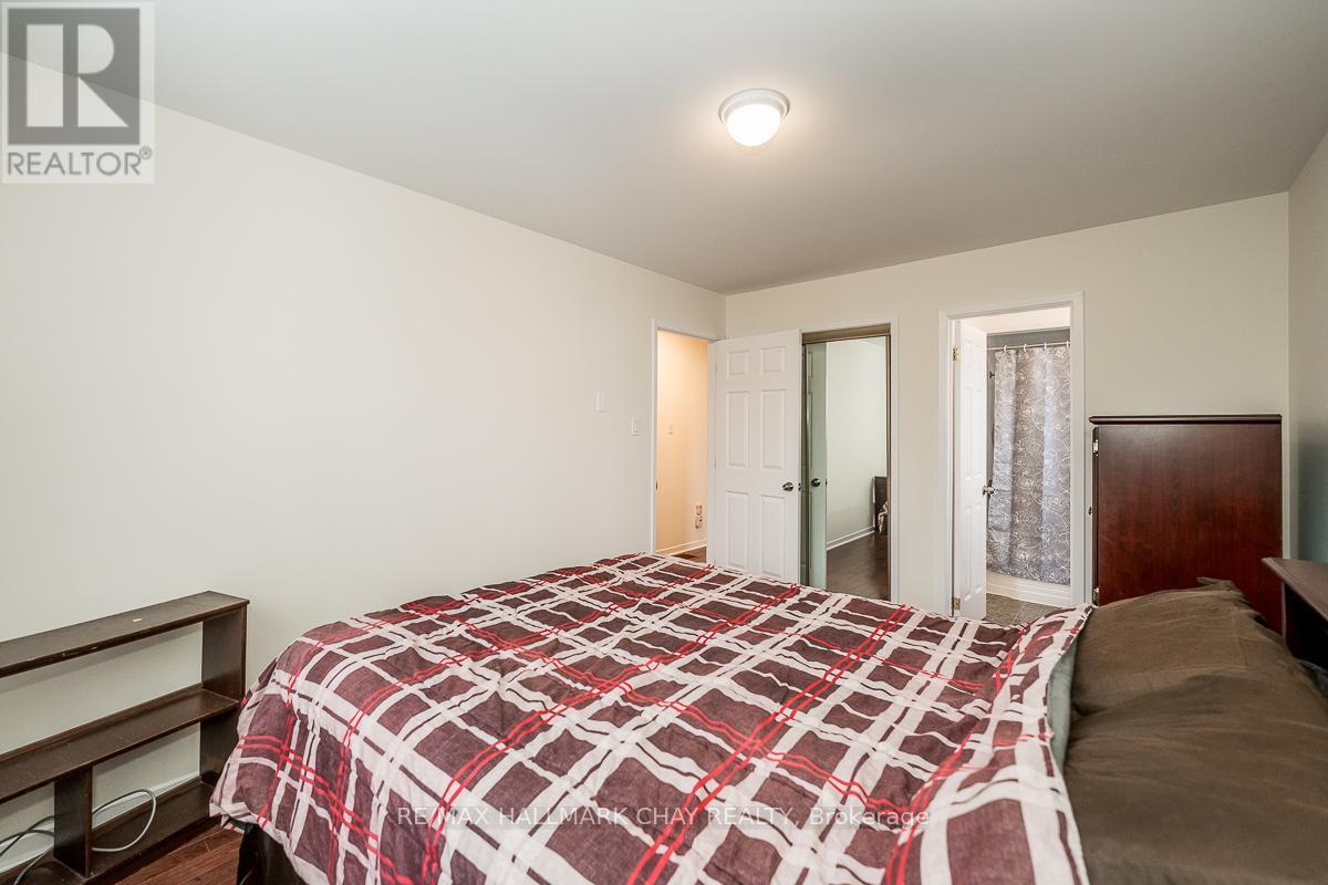 44 Belcourt Avenue, Barrie, Ontario  L4M 4E4 - Photo 18 - S13185828