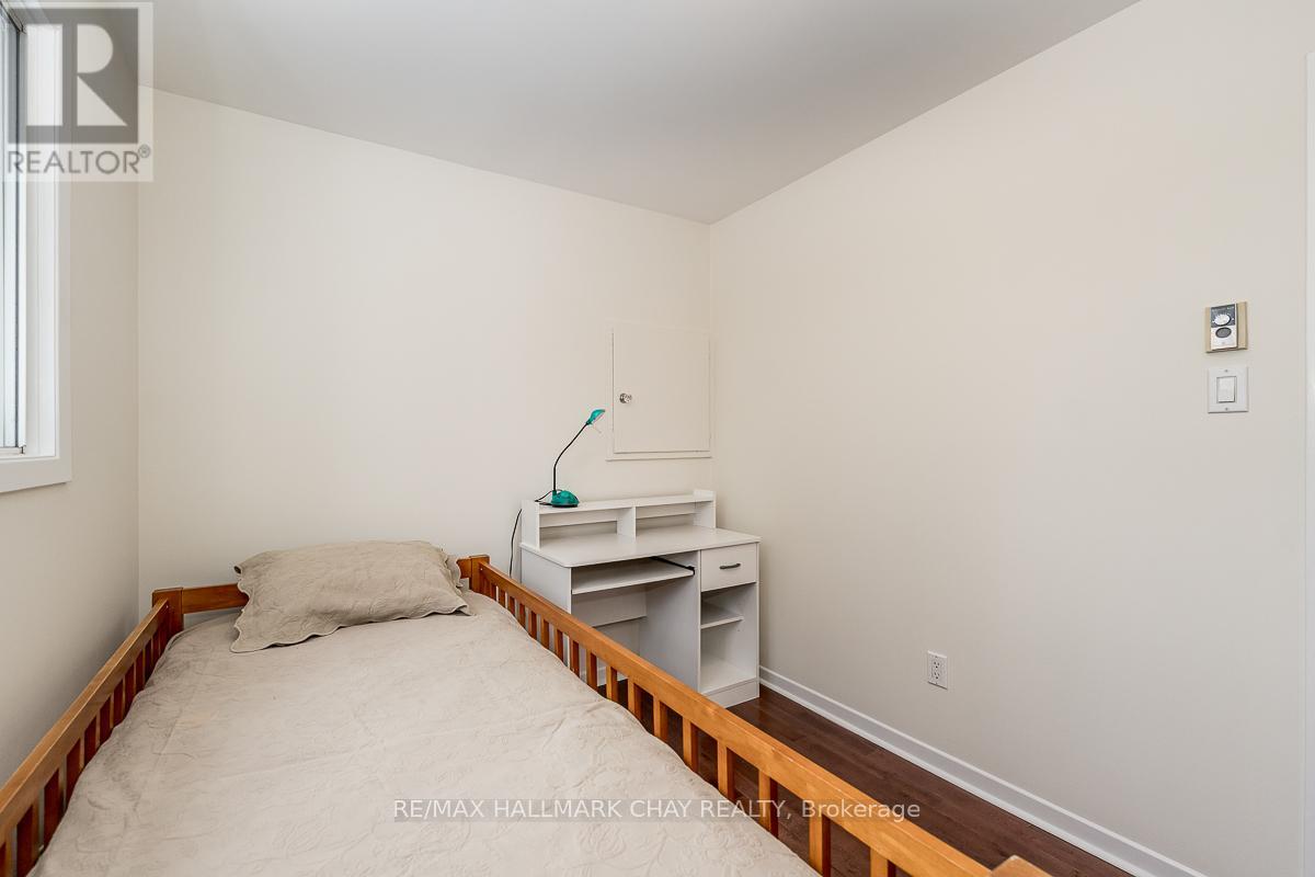 44 Belcourt Avenue, Barrie, Ontario  L4M 4E4 - Photo 22 - S13185828