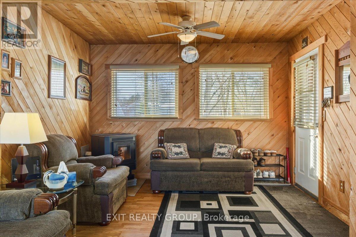 33 Willow Point Road, Brighton, Ontario  K0K 1H0 - Photo 2 - X12718754