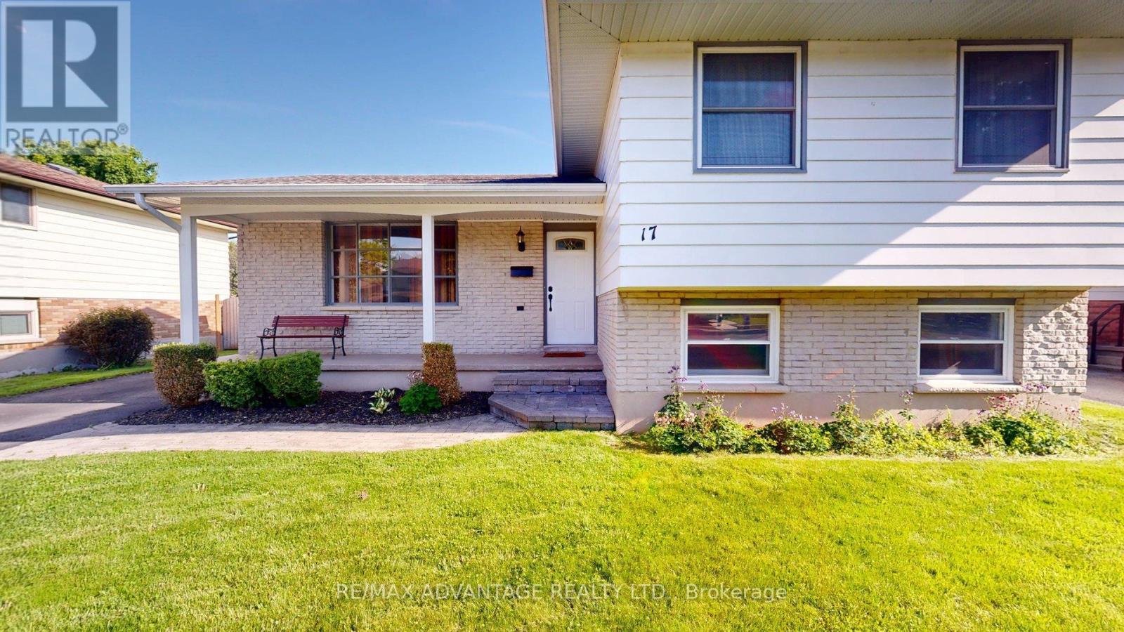 17 Finch Crescent, London South, Ontario  N6E 2E4 - Photo 2 - X13185670