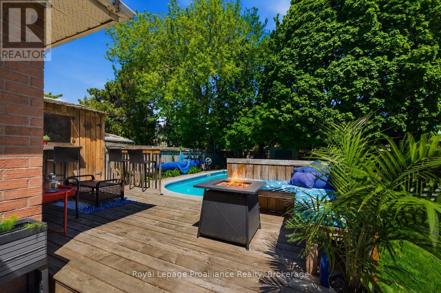 4 Henderson Drive, Whitby, Ontario  L1N 7Y2 - Photo 47 - E13157840