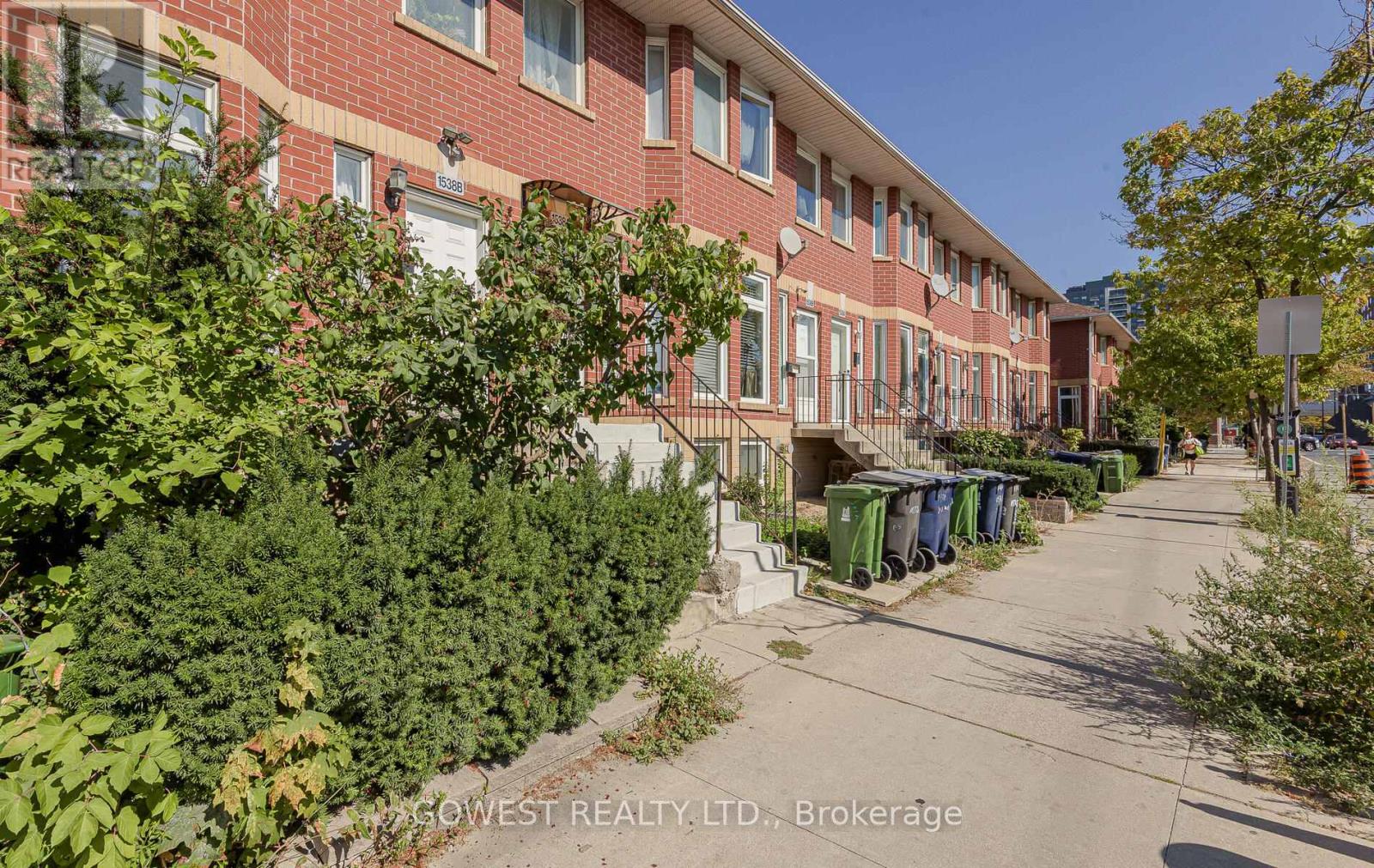 B - 1538 Dupont Street, Toronto, Ontario  M6P 4G7 - Photo 2 - W13184224