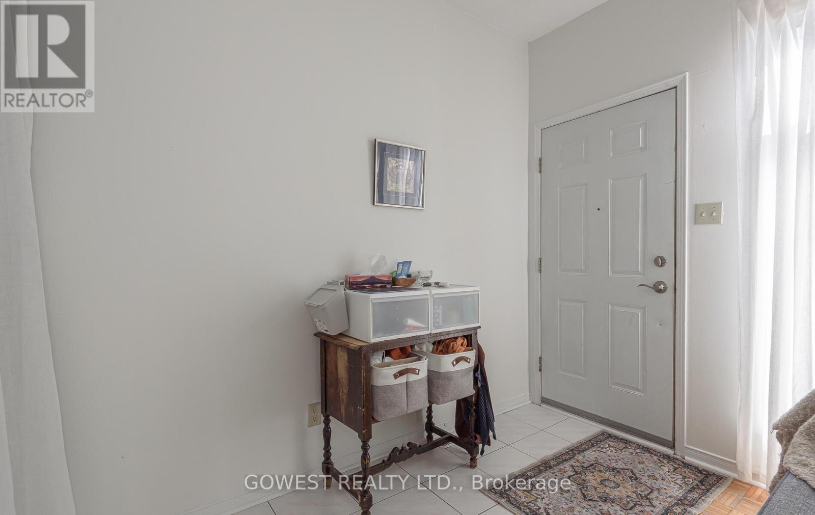 B - 1538 Dupont Street, Toronto, Ontario  M6P 4G7 - Photo 4 - W13184224