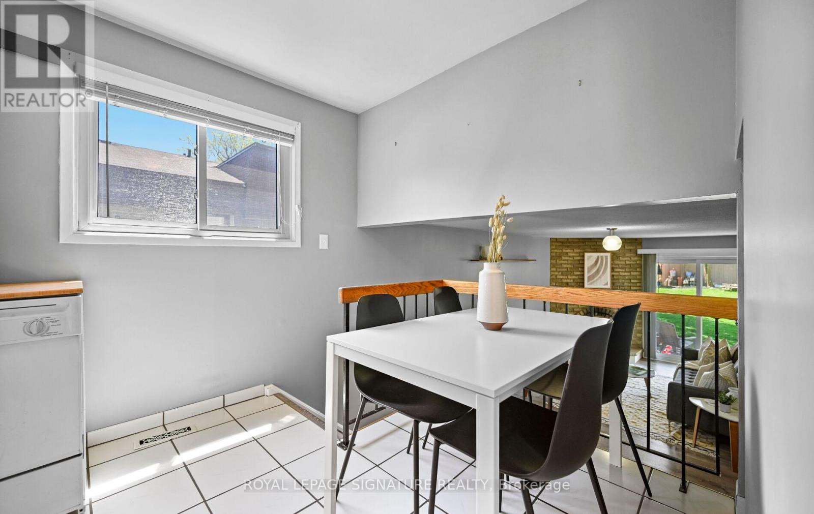 2959 Arvida Circle, Mississauga, Ontario L5N 1R6 - Photo 19 - W13184434