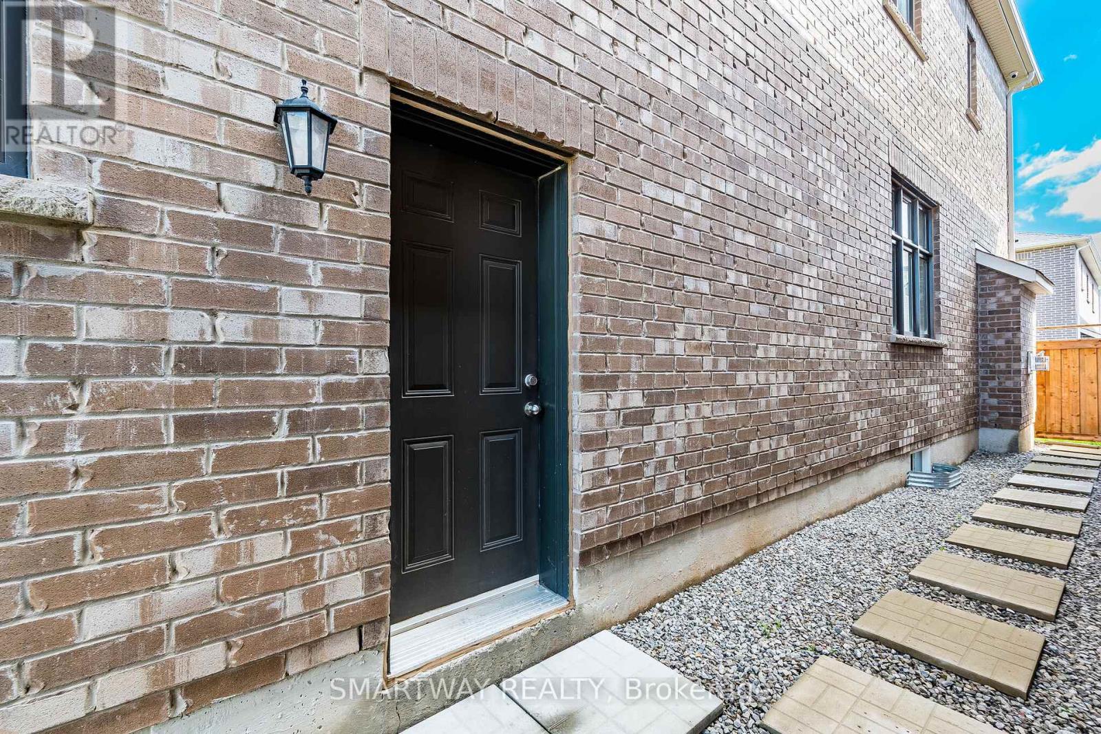 1415 Buckthorn Garden, Milton, Ontario  L9E 1P9 - Photo 49 - W13184438