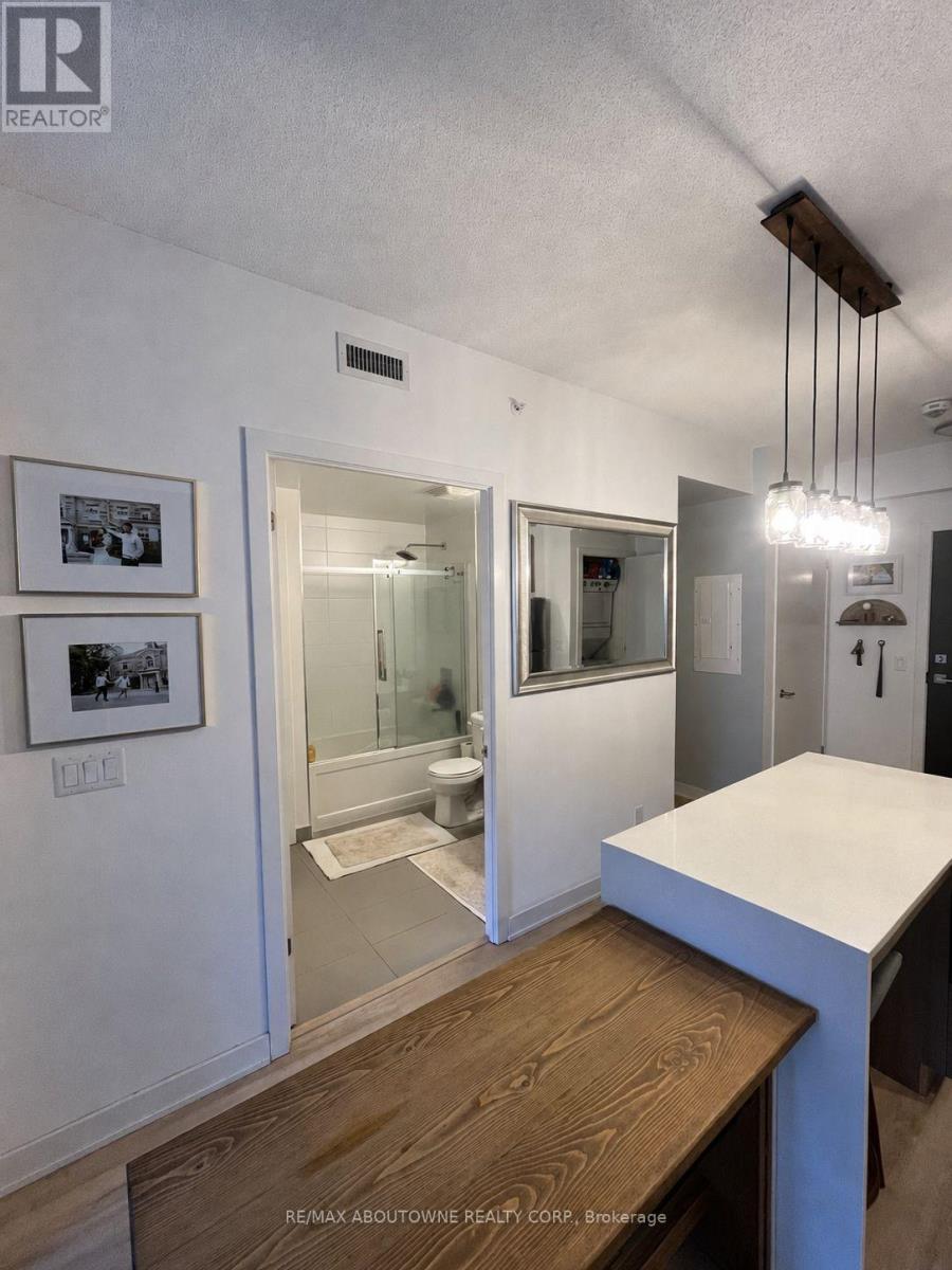 B217 - 5240 Dundas Street, Burlington, Ontario  L7L 0J7 - Photo 12 - W13184486