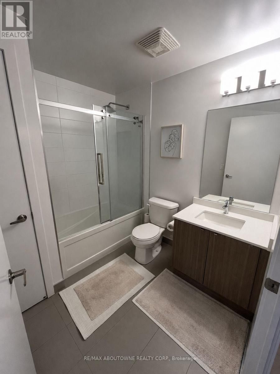 B217 - 5240 Dundas Street, Burlington, Ontario  L7L 0J7 - Photo 13 - W13184486