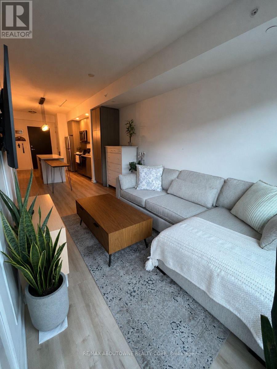 B217 - 5240 Dundas Street, Burlington, Ontario  L7L 0J7 - Photo 8 - W13184486