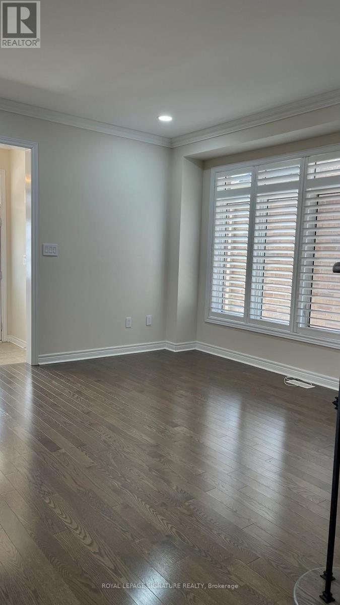 343 North Park Boulevard, Oakville, Ontario  L6M 1P7 - Photo 5 - W13184528