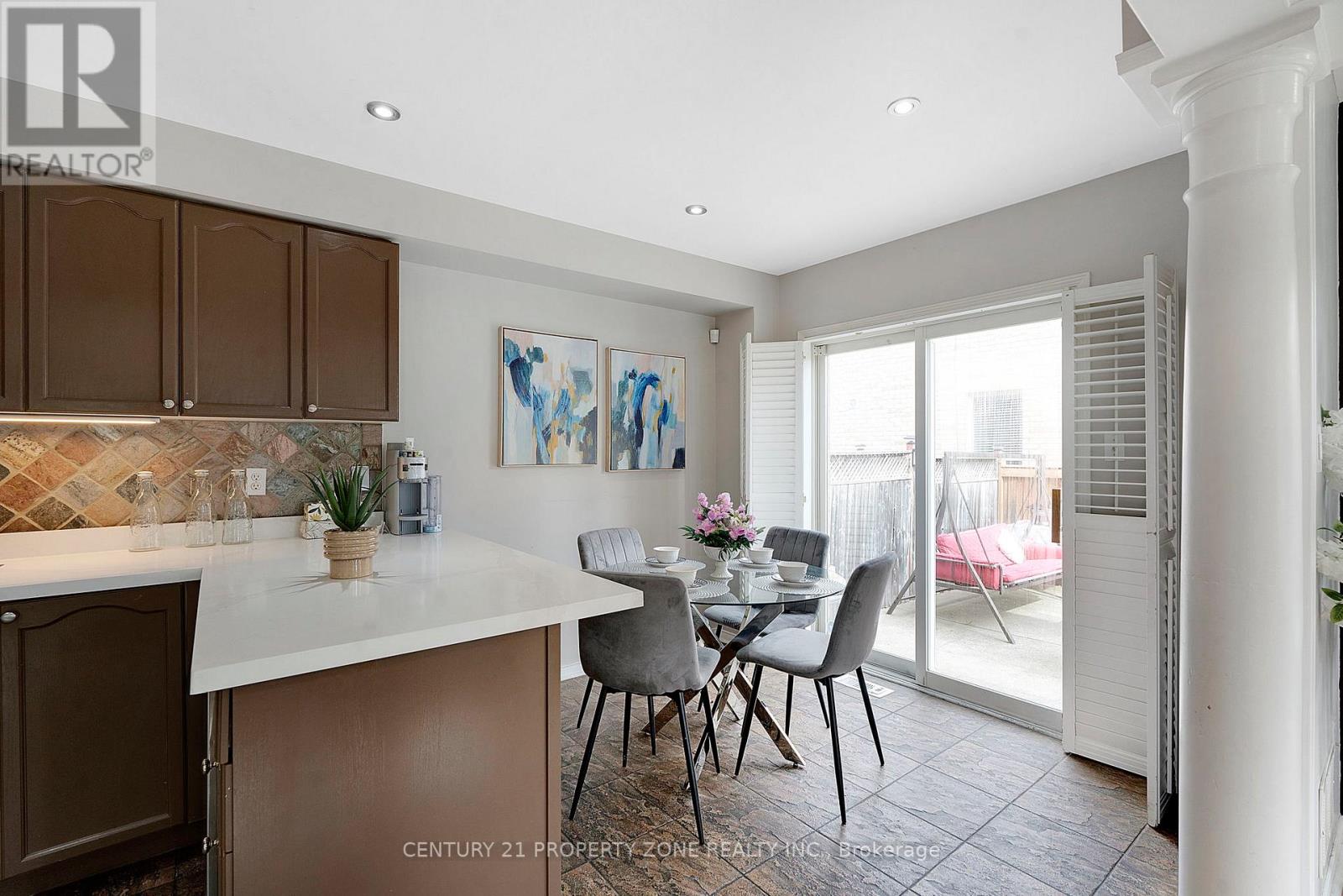 29 Oakmeadow Drive, Brampton, Ontario  L7A 2L9 - Photo 14 - W13184556