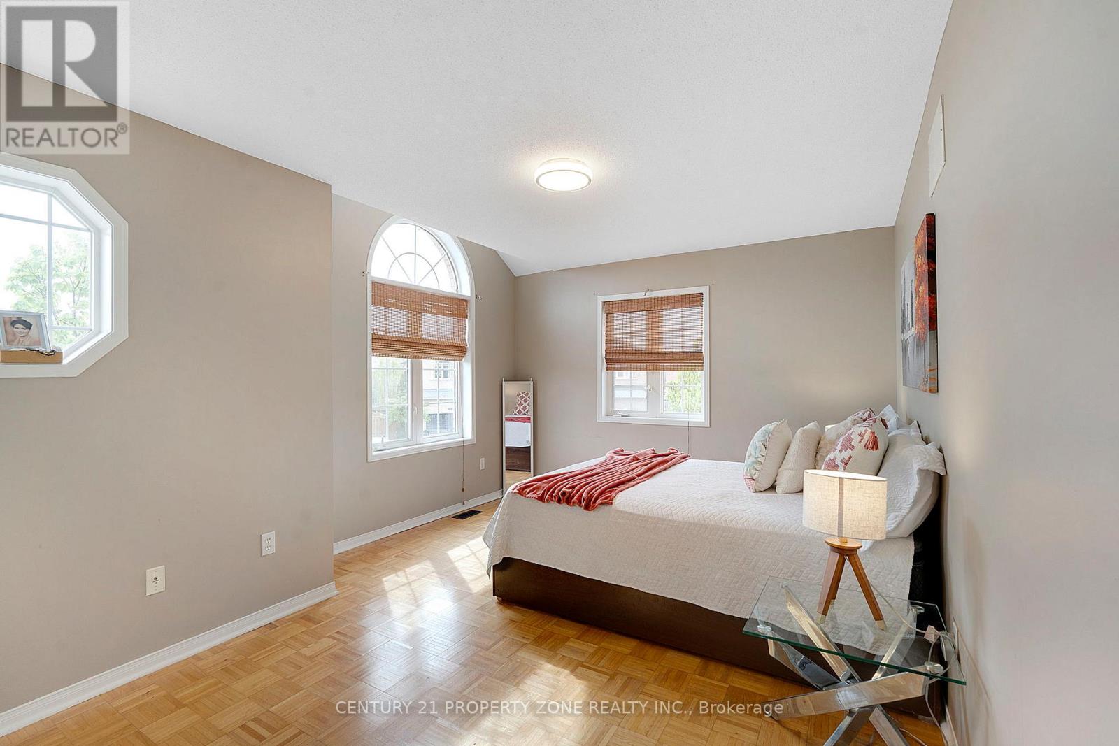 29 Oakmeadow Drive, Brampton, Ontario  L7A 2L9 - Photo 21 - W13184556