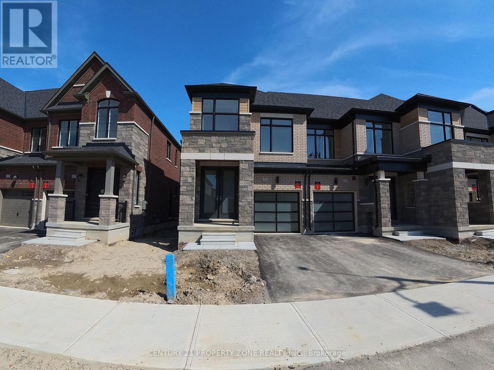 29 Boswell Drive, Brampton, Ontario  L6P 4R7 - Photo 2 - W13184624