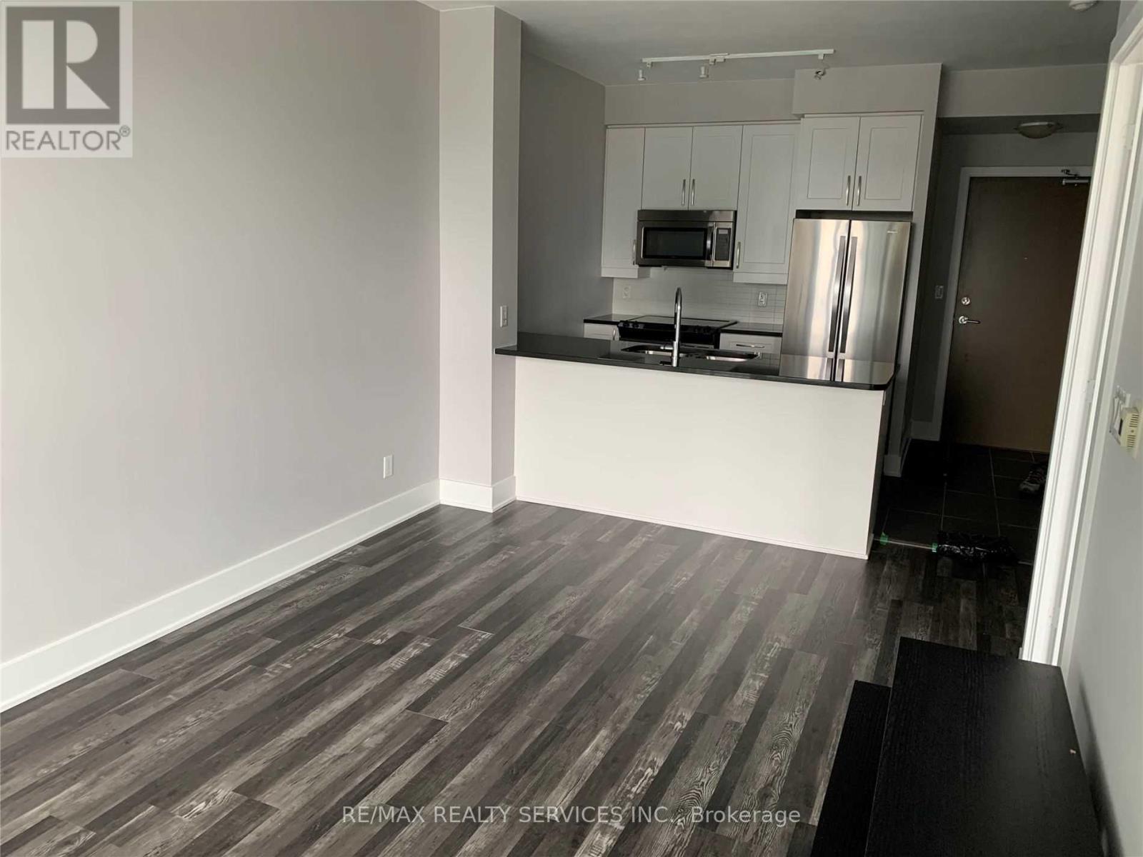 Lph7 - 4065 Brickstone Mews, Mississauga, Ontario  L5B 0G3 - Photo 6 - W13184638