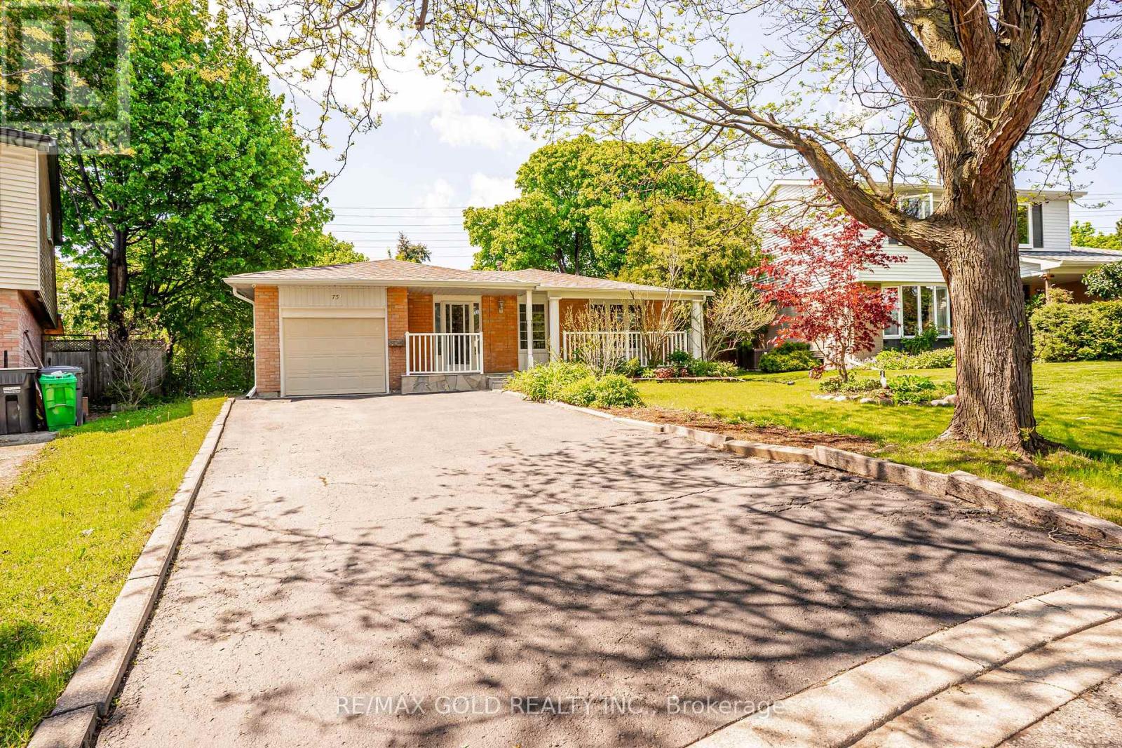75 Mancroft Crescent, Brampton, Ontario  L6S 2V2 - Photo 2 - W13184802
