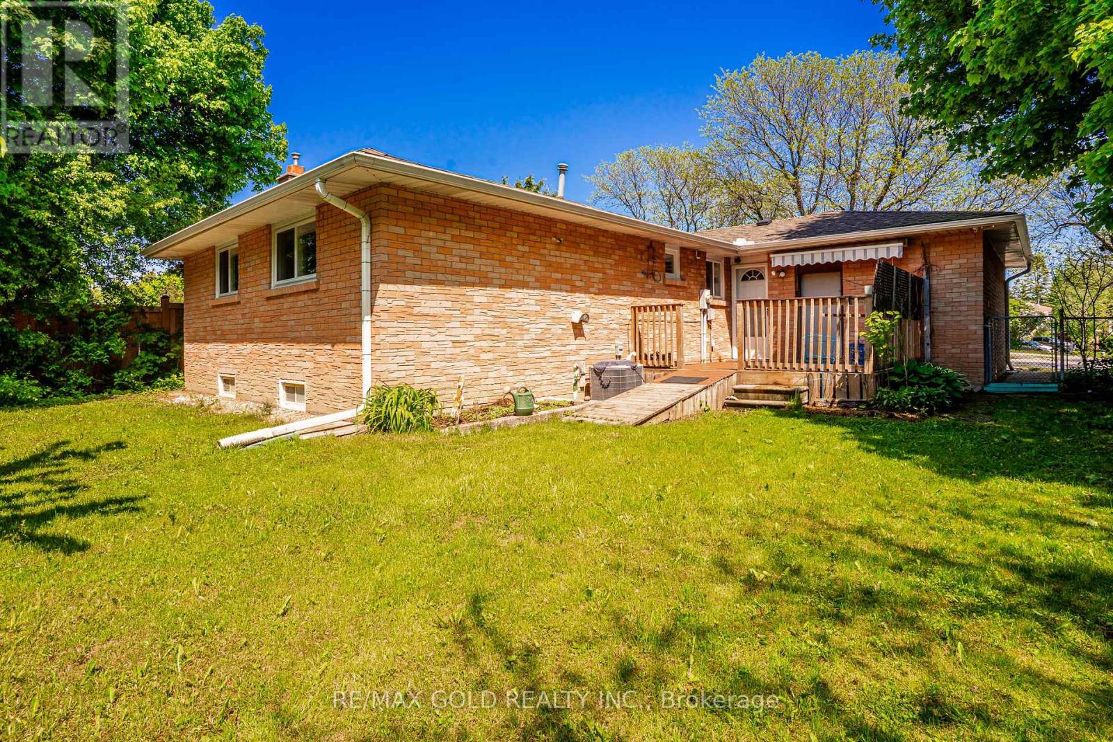 75 Mancroft Crescent, Brampton, Ontario  L6S 2V2 - Photo 36 - W13184802