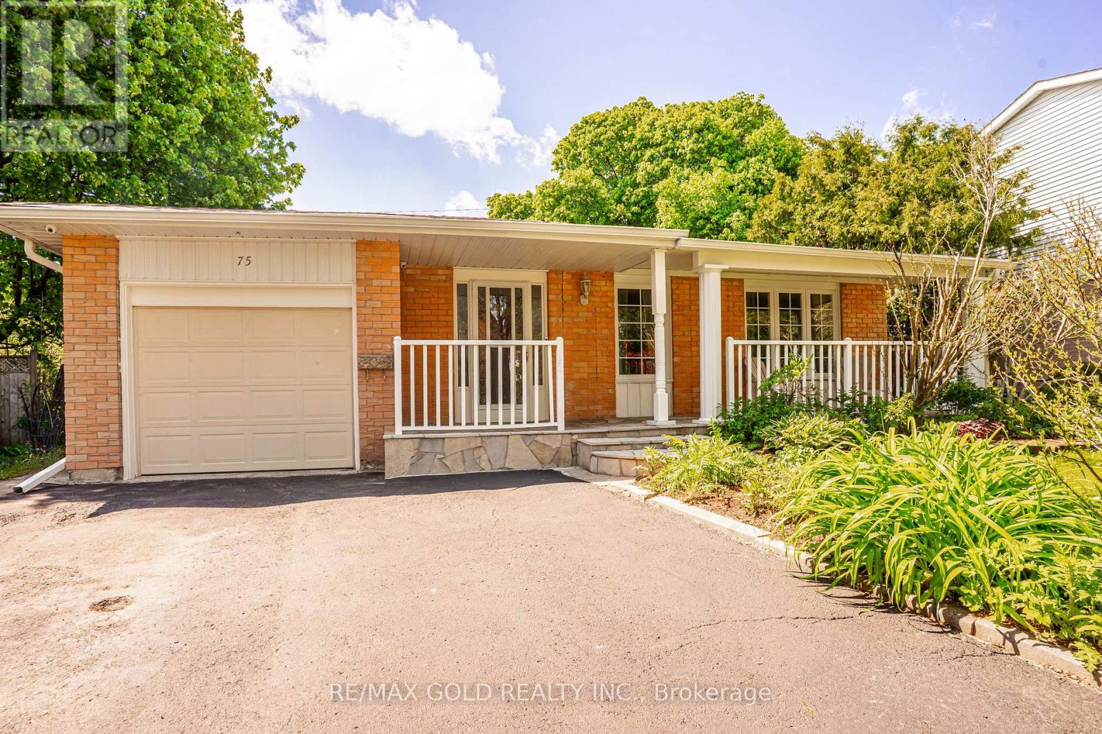 75 Mancroft Crescent, Brampton, Ontario  L6S 2V2 - Photo 4 - W13184802