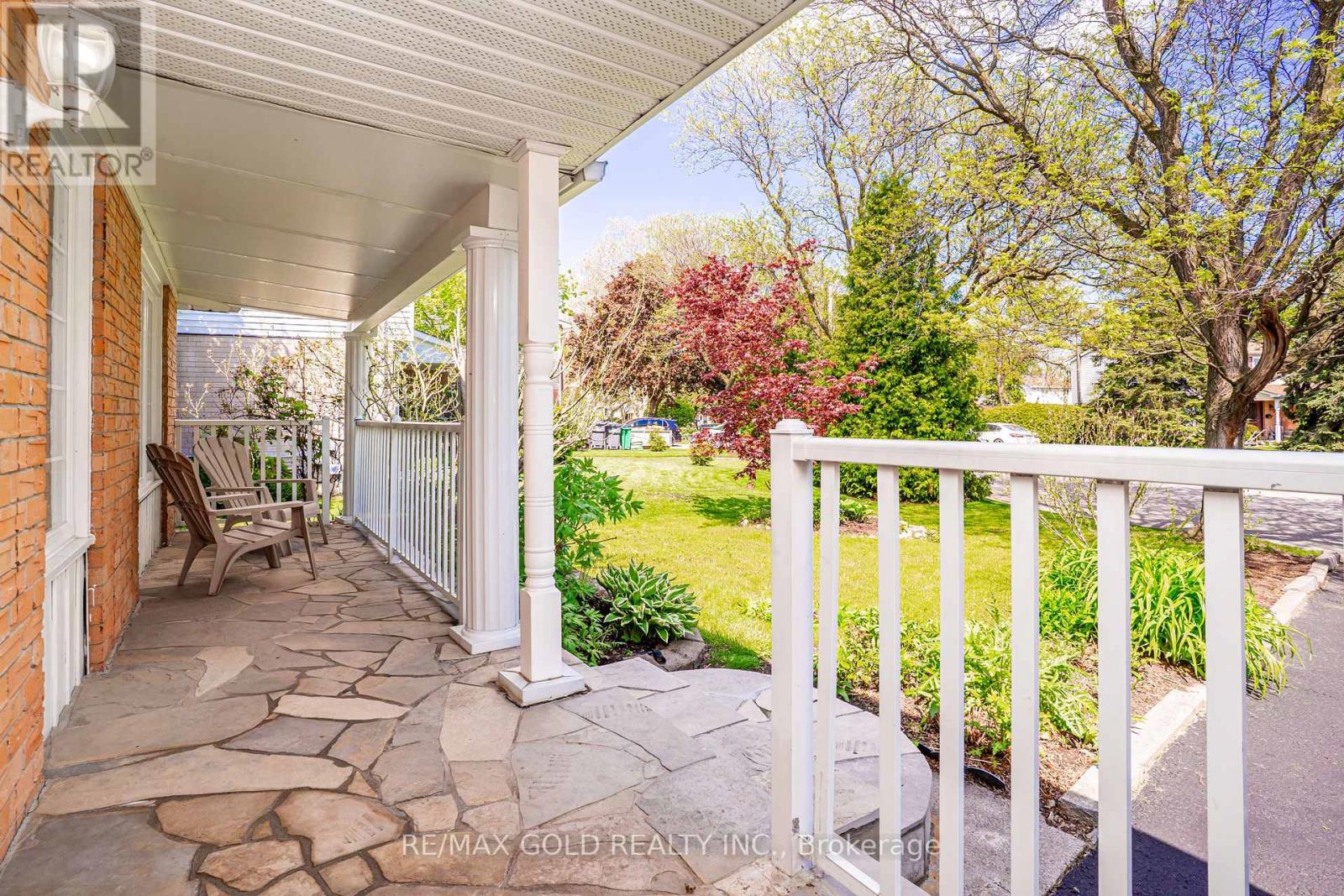 75 Mancroft Crescent, Brampton, Ontario  L6S 2V2 - Photo 6 - W13184802