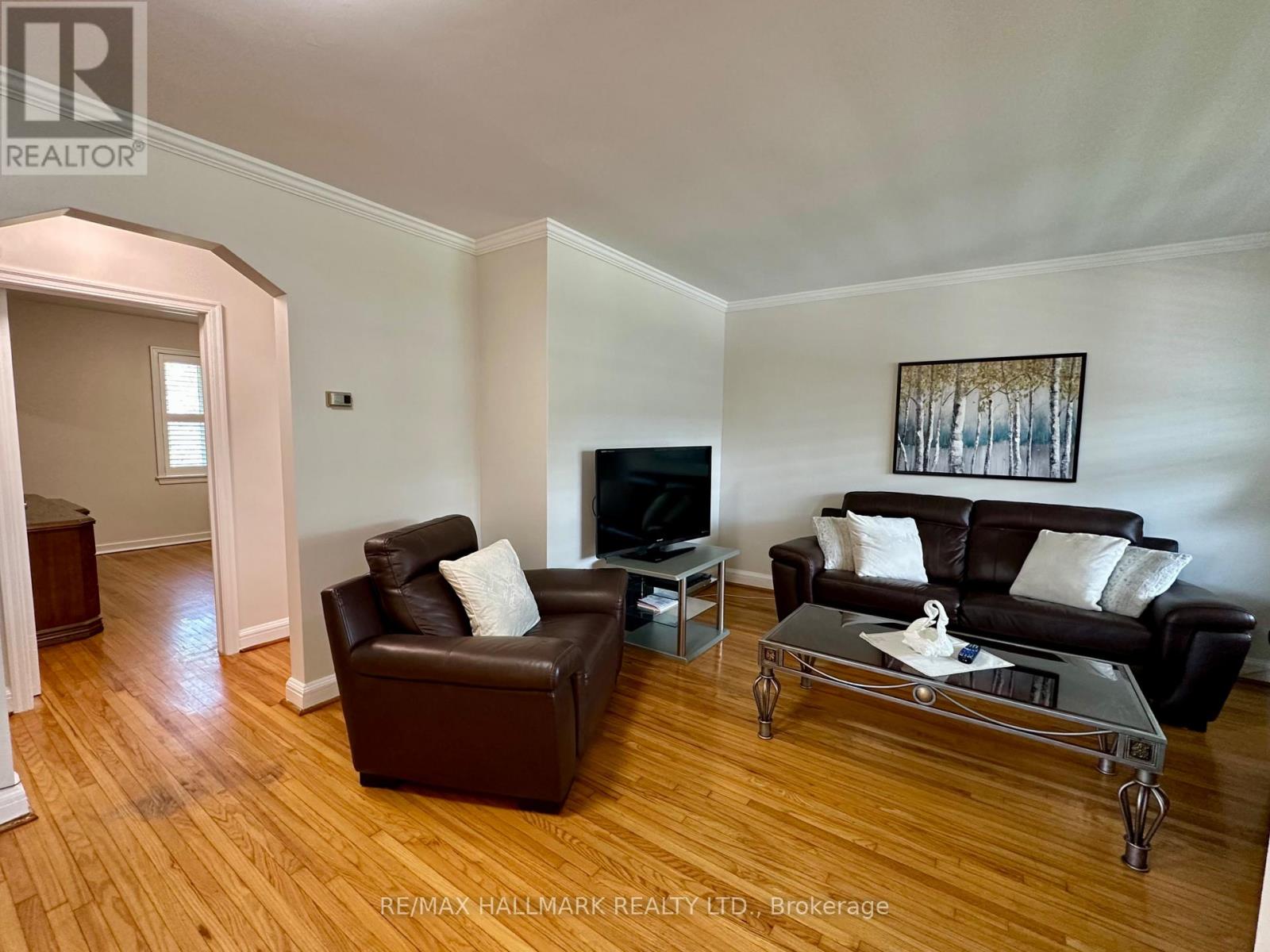44 Kirby Road, Toronto, Ontario  M3L 1B4 - Photo 6 - W13184996