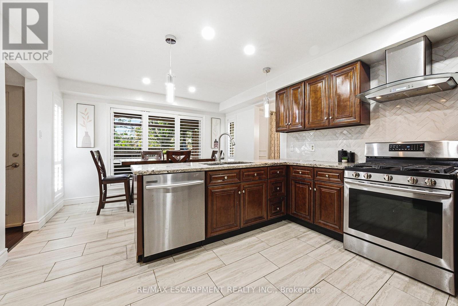 3217 Sovereign Road, Burlington, Ontario  L7M 2V7 - Photo 11 - W13185034