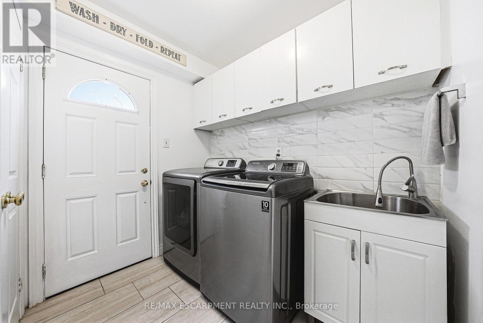 3217 Sovereign Road, Burlington, Ontario  L7M 2V7 - Photo 17 - W13185034