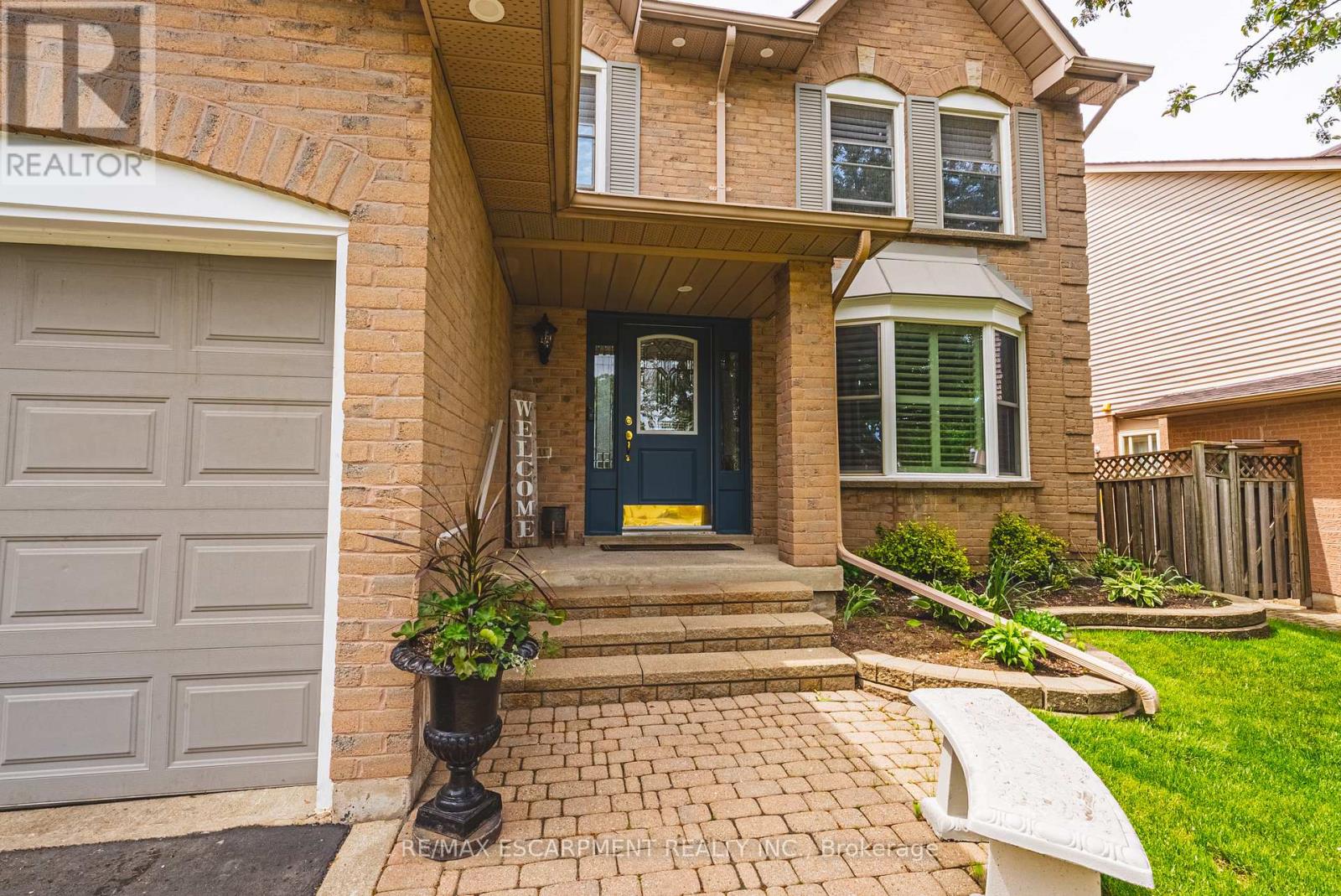 3217 Sovereign Road, Burlington, Ontario  L7M 2V7 - Photo 3 - W13185034