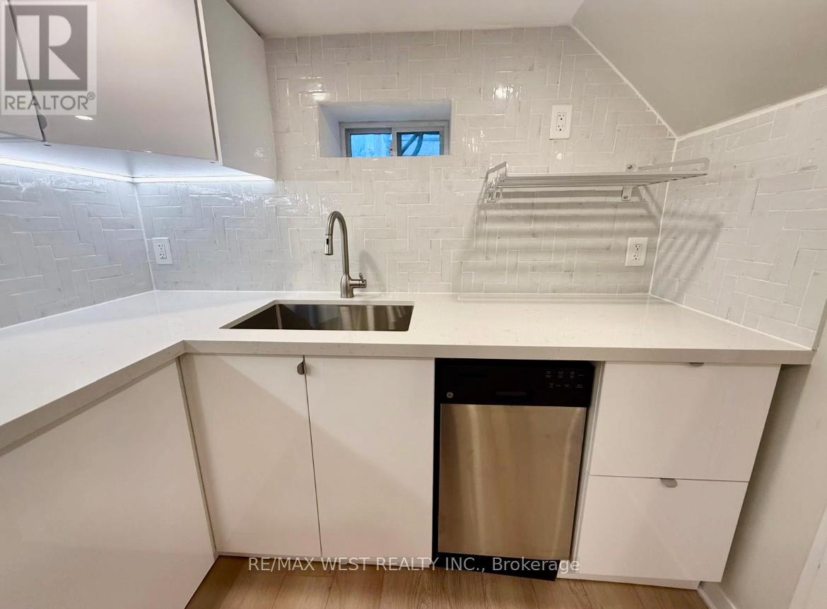 Bsmt - 10 Vimy Avenue, Toronto, Ontario  M9N 2W2 - Photo 3 - W13185146