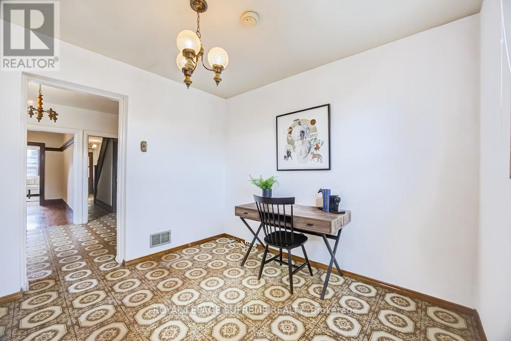 514 Concord Avenue, Toronto, Ontario  M6H 2P8 - Photo 14 - W13185226
