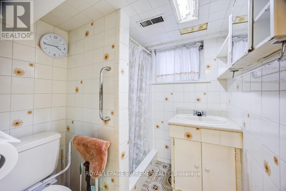 514 Concord Avenue, Toronto, Ontario  M6H 2P8 - Photo 21 - W13185226