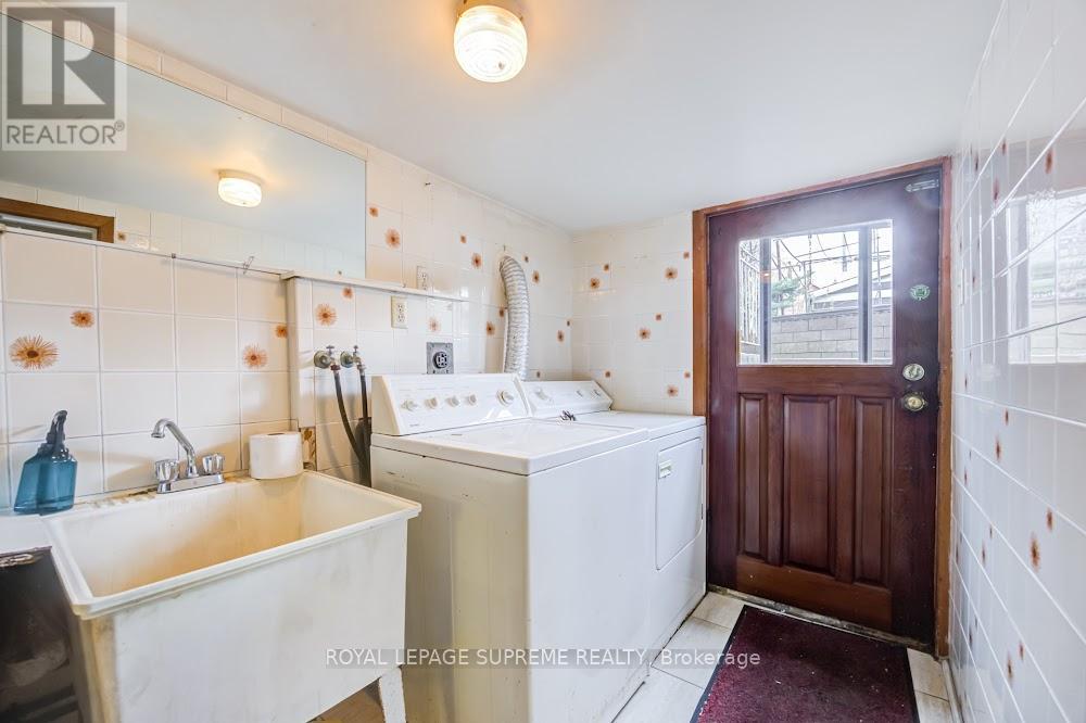 514 Concord Avenue, Toronto, Ontario  M6H 2P8 - Photo 22 - W13185226