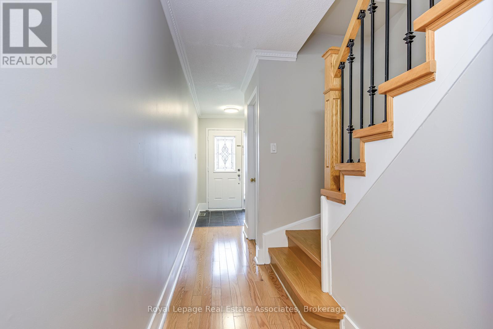 6978 Lisanne Court, Mississauga, Ontario  L5N 6Z7 - Photo 12 - W13185324