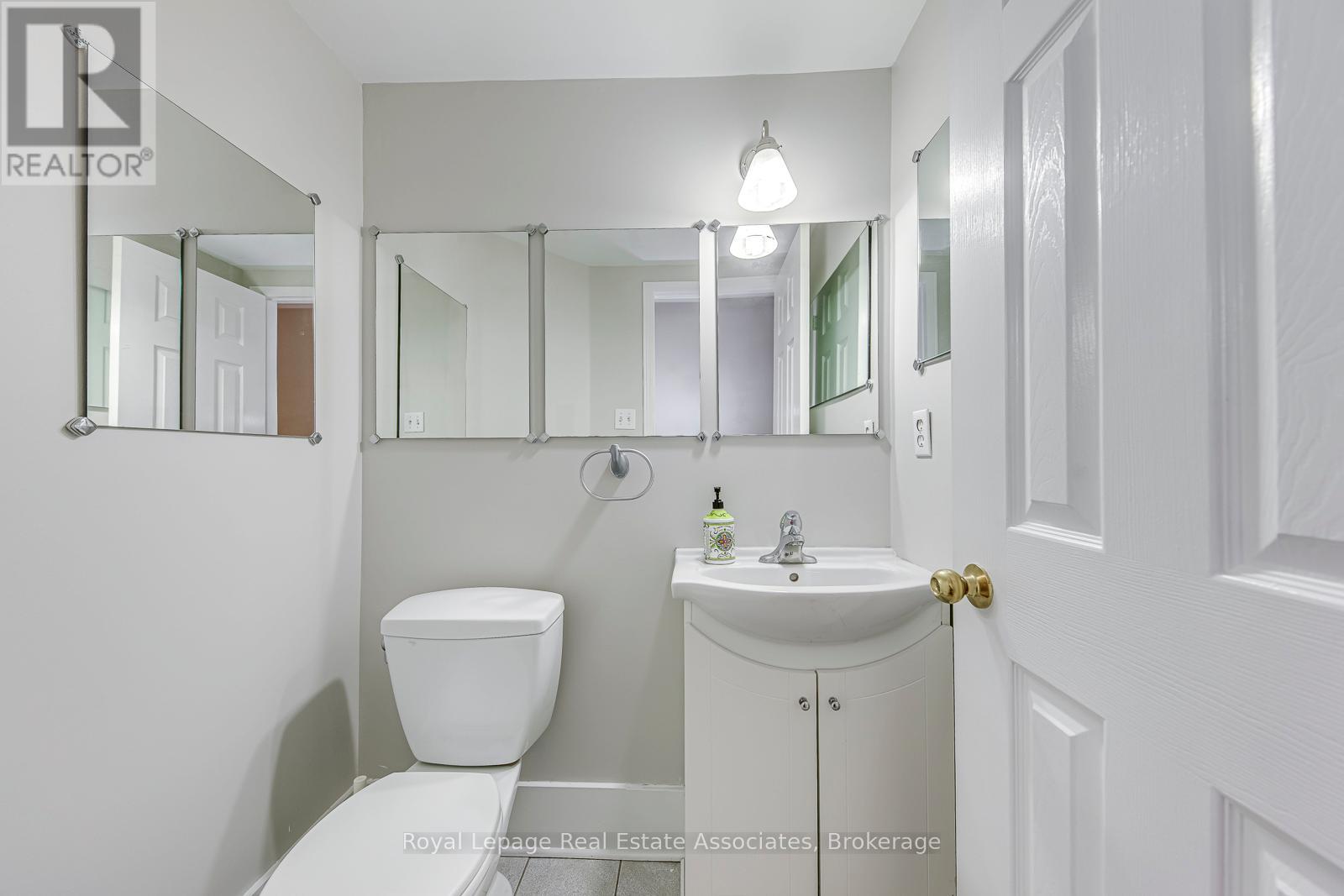 6978 Lisanne Court, Mississauga, Ontario  L5N 6Z7 - Photo 27 - W13185324