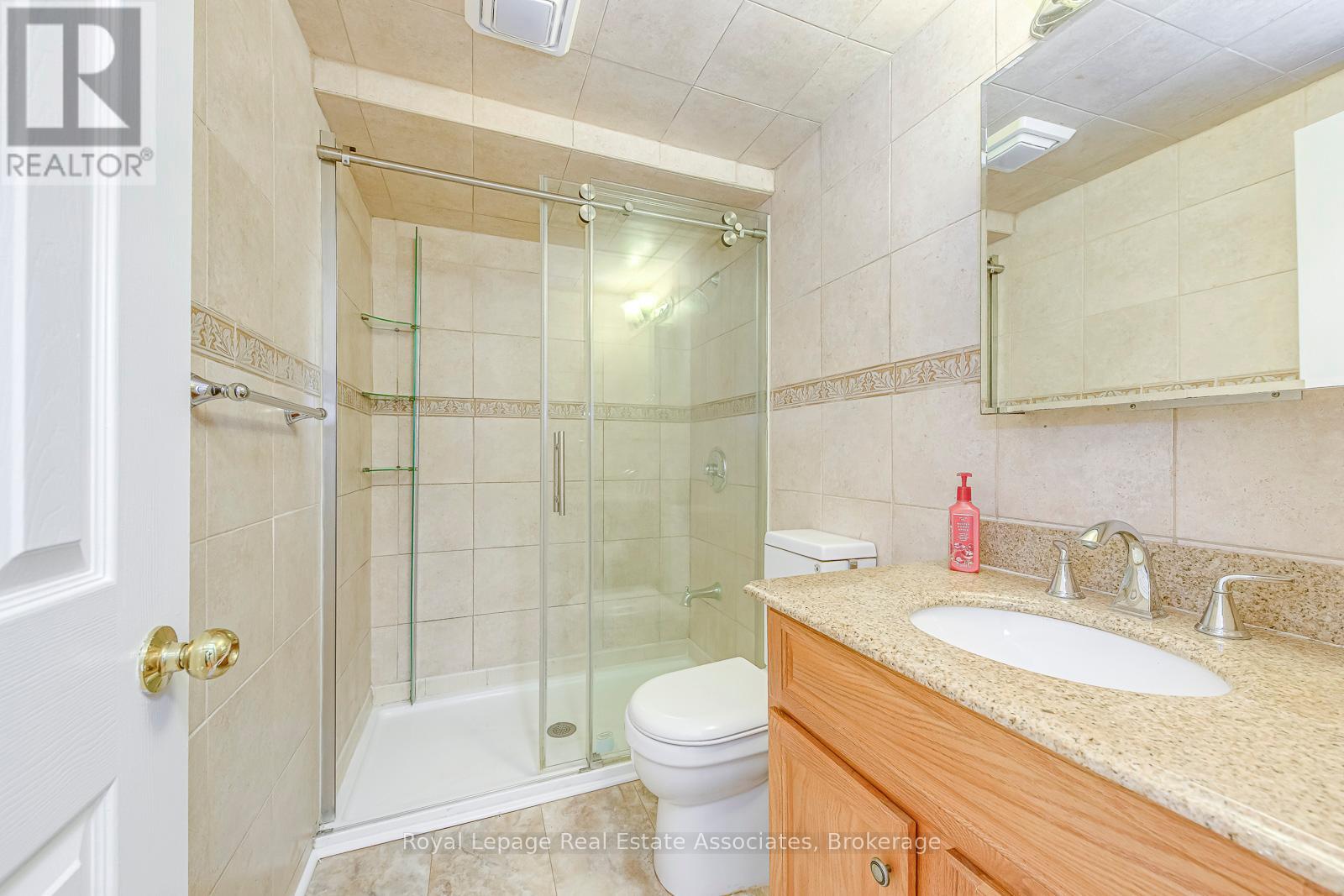 6978 Lisanne Court, Mississauga, Ontario  L5N 6Z7 - Photo 35 - W13185324