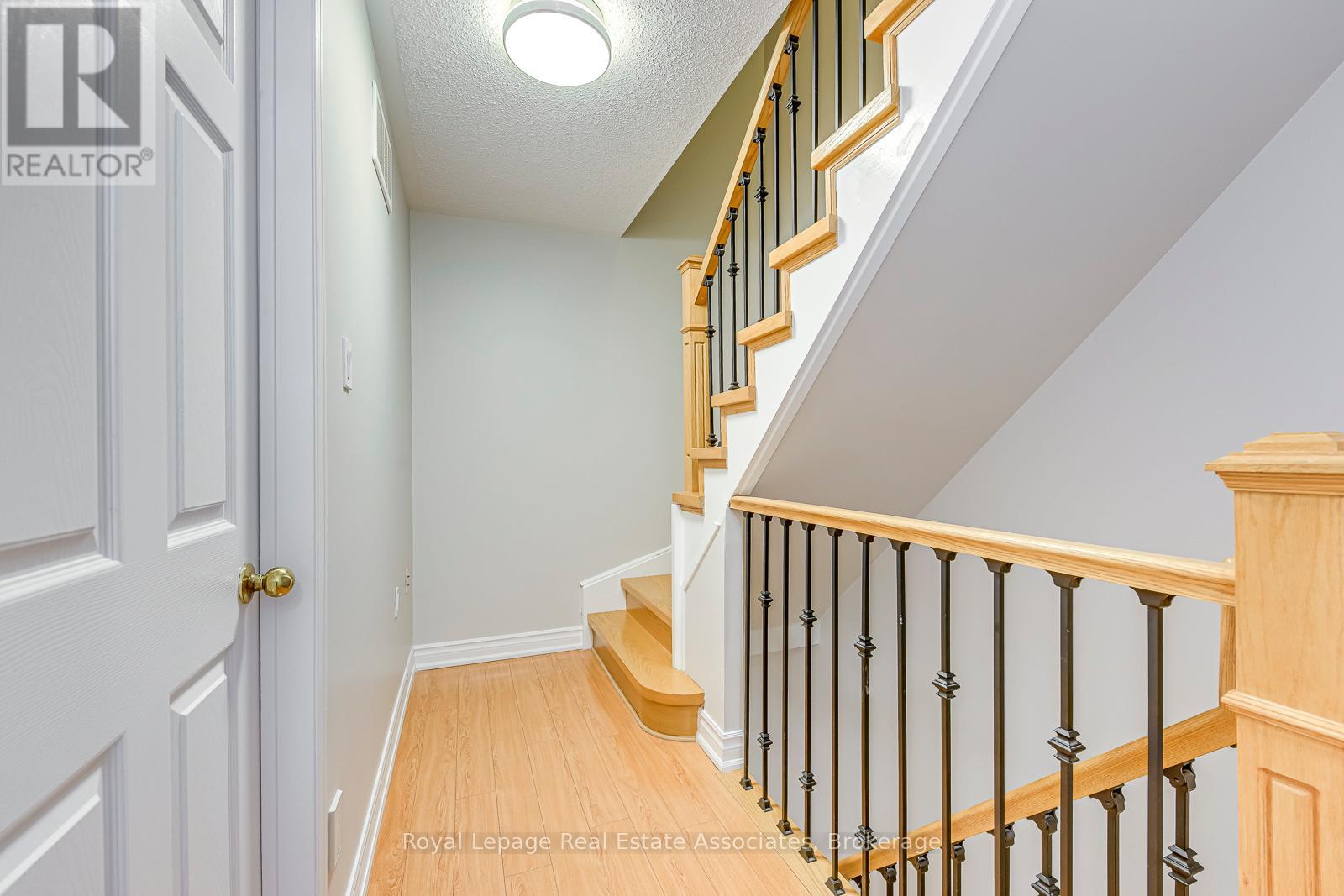 6978 Lisanne Court, Mississauga, Ontario  L5N 6Z7 - Photo 36 - W13185324
