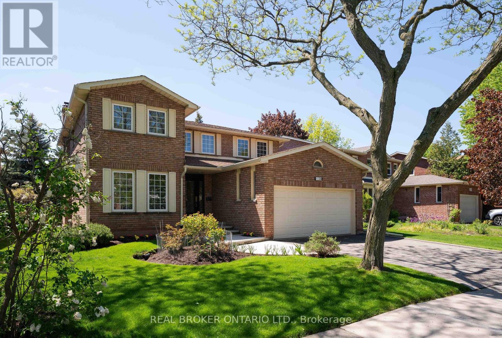 1128 MAYFAIR ROAD, Oakville, Ontario