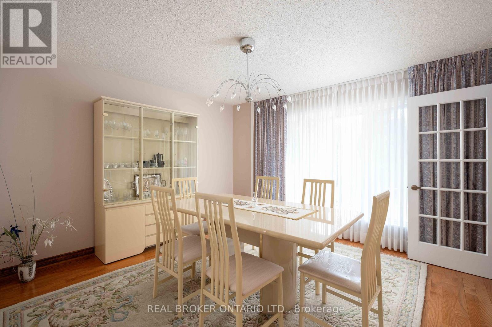 1128 Mayfair Road, Oakville, Ontario  L6M 1G8 - Photo 12 - W13185590