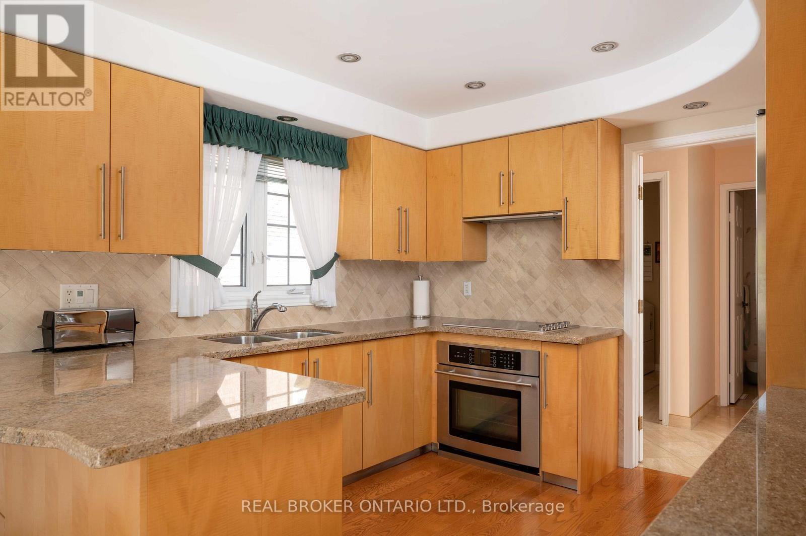 1128 Mayfair Road, Oakville, Ontario  L6M 1G8 - Photo 17 - W13185590