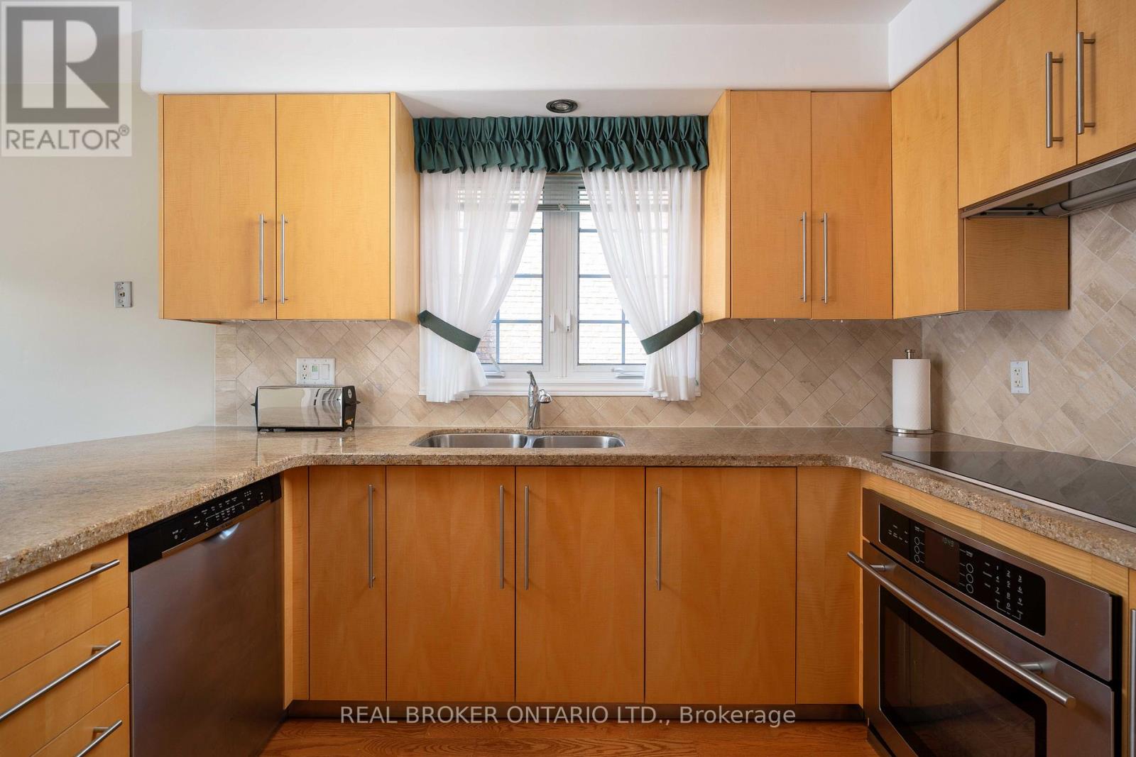 1128 Mayfair Road, Oakville, Ontario  L6M 1G8 - Photo 18 - W13185590