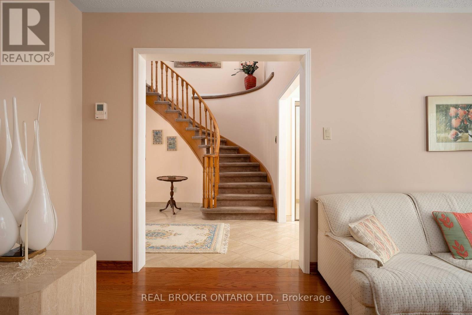 1128 Mayfair Road, Oakville, Ontario  L6M 1G8 - Photo 3 - W13185590