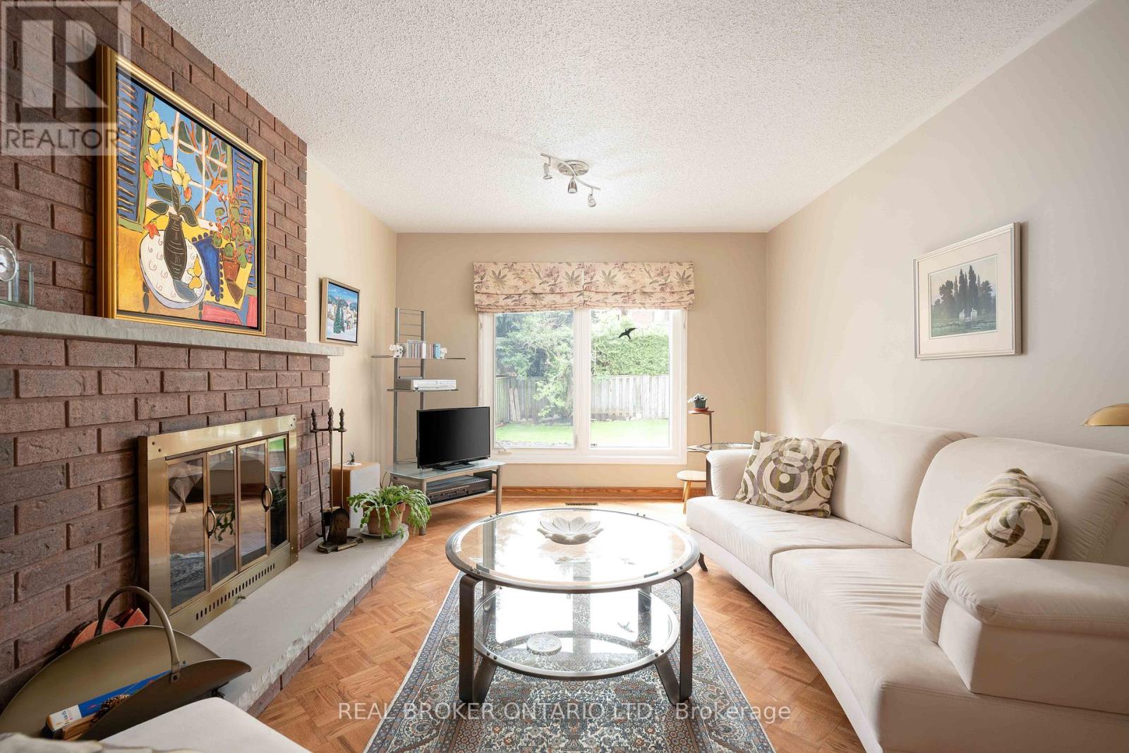 1128 Mayfair Road, Oakville, Ontario  L6M 1G8 - Photo 8 - W13185590