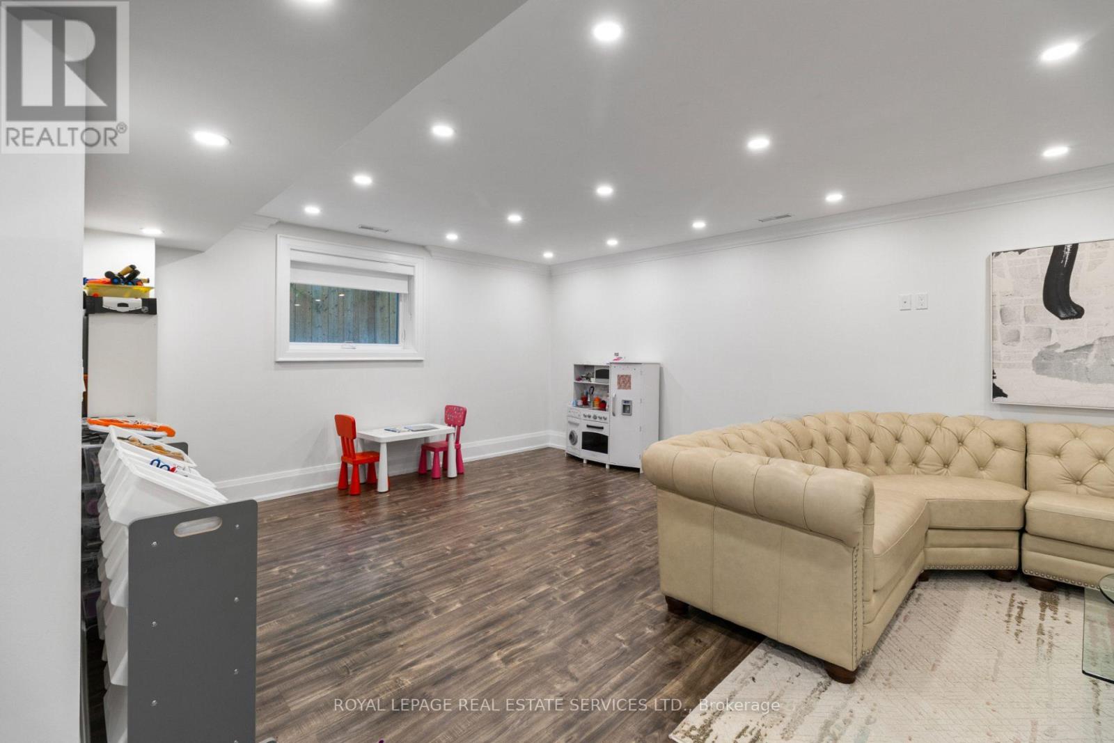 5 Kirk Bradden Avenue W, Toronto, Ontario  M8Y 2G1 - Photo 36 - W13185640