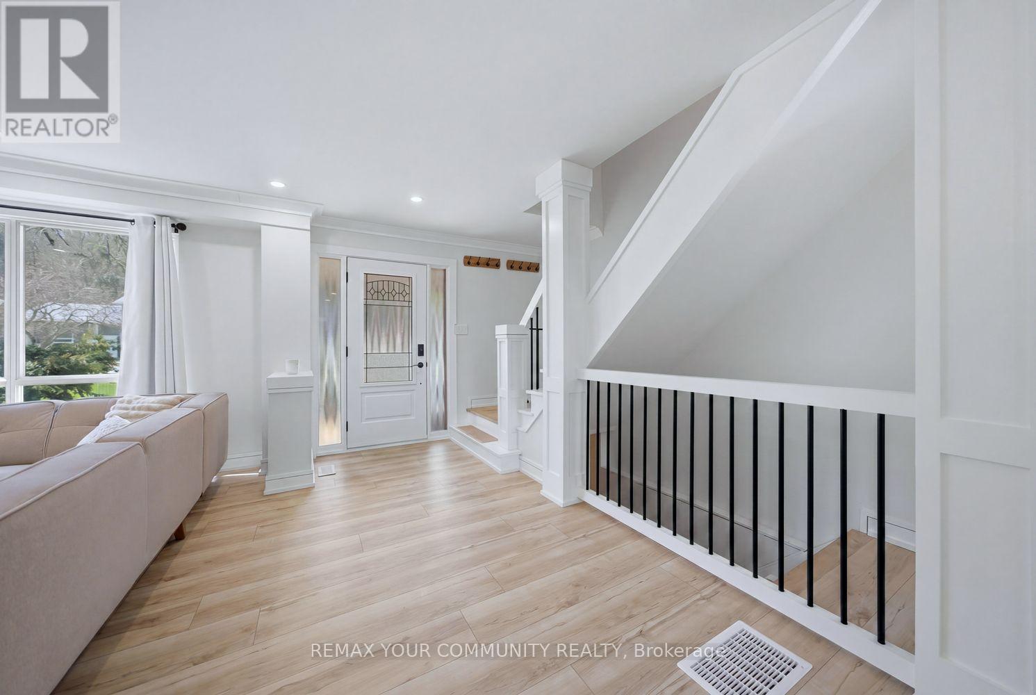 150 Connaught Crescent, Caledon, Ontario  L7E 2S4 - Photo 3 - W13185914