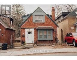 LOWER - 8 RUNNYMEDE ROAD, Toronto, Ontario